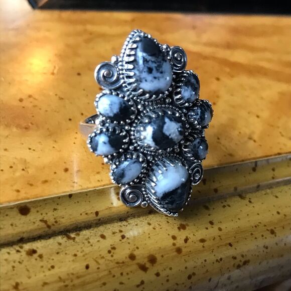 Natural White Buffalo Turquoise Sterling Silver Ring Size 7 - Picture 8 of 9